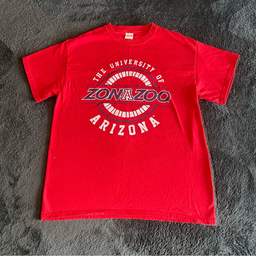 Gildan Heavy Cotton Red T-Shirt UofA